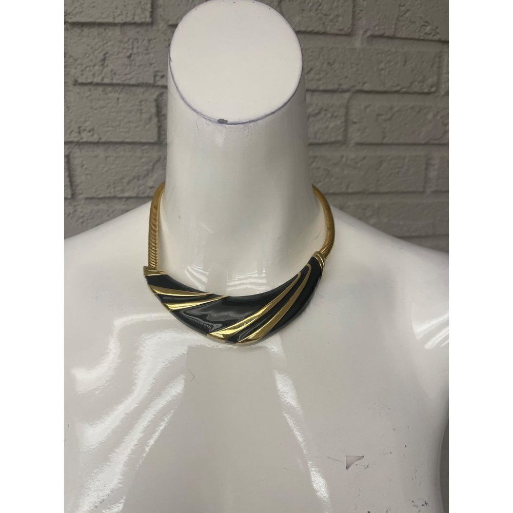 Napier Vintage Black Enamel / Gold Tone Fashion Jewelry